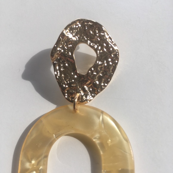 H&M Marble Statement Earrings 💫💫 - Picture 4 of 5